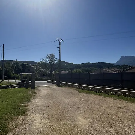 Le Des Sources, 2 People, Wi-fi *